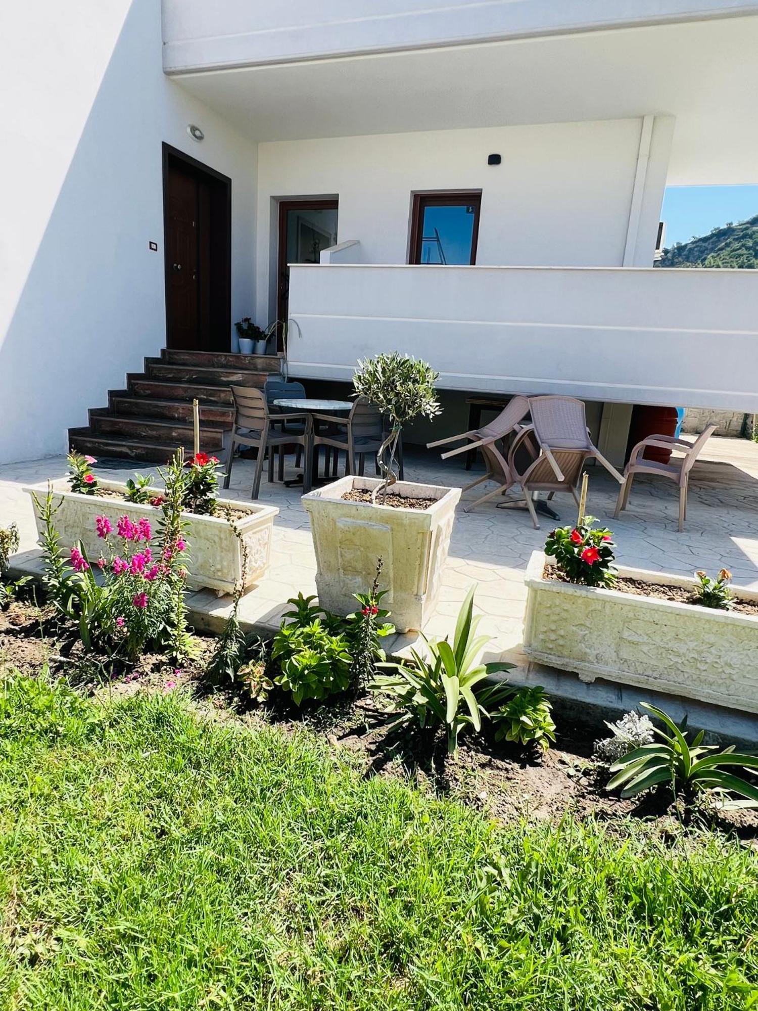 Villa Rreze Dielli Vlorë Exterior foto